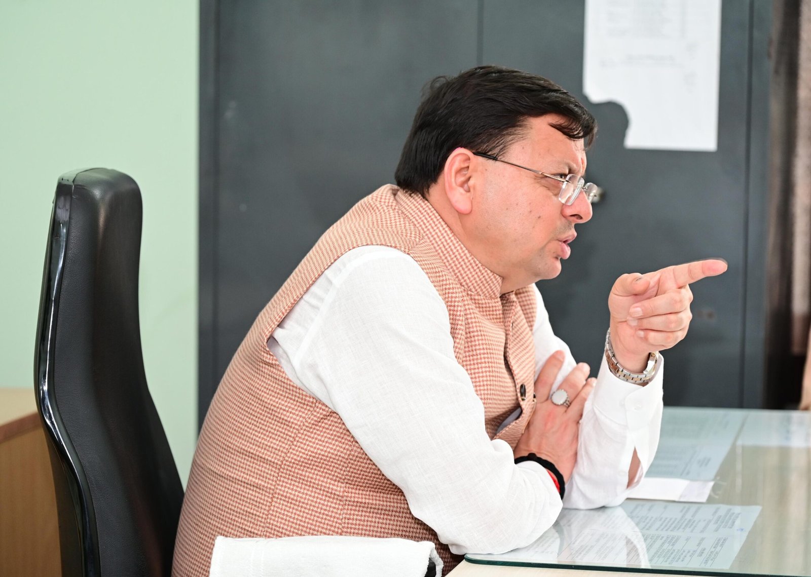 मुख्यमंत्री धामी के नेतृत्व और सतत निगरानी में प्रदेश में आपदा प्रबंधन एवं राहत कार्य युद्धस्तर पर जारी